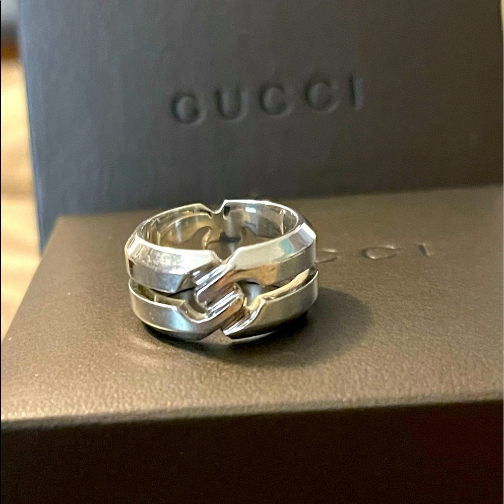 GUCCI Ring Knot Infinity Silver Ag925 
US 7